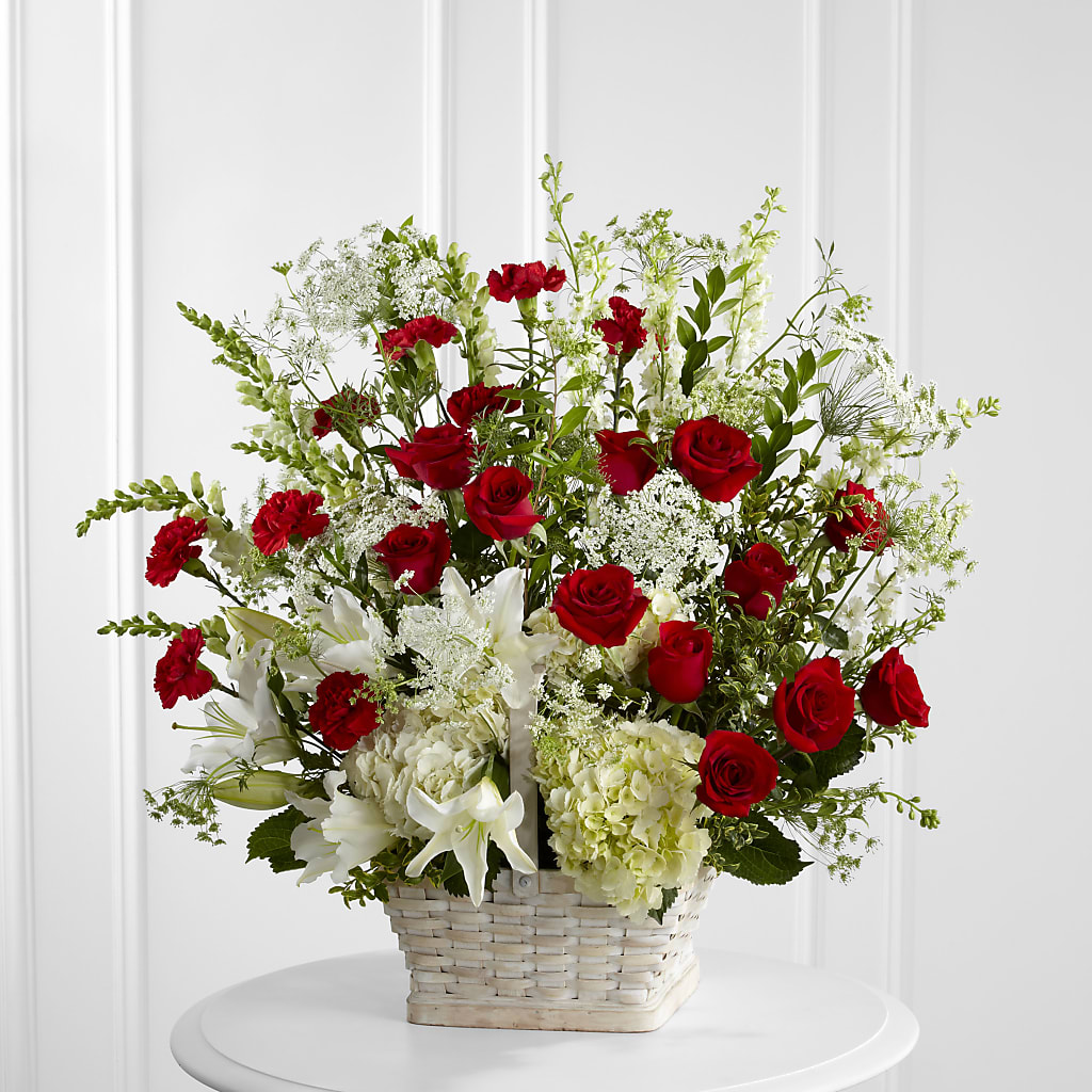 In Loving Memory Arrangement – Jen-mor Florist Inc, Dover DE