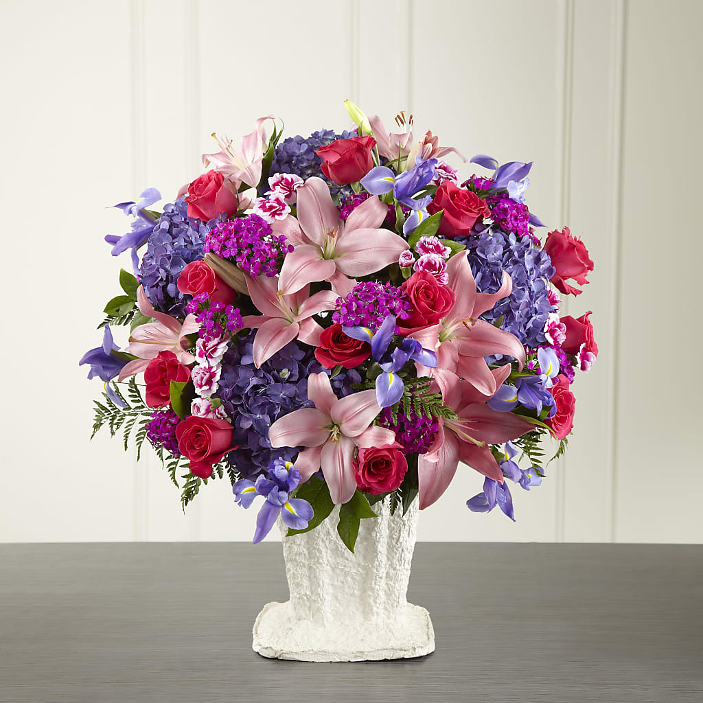 We Fondly Remember Arrangement – Jen-mor Florist Inc, Dover DE