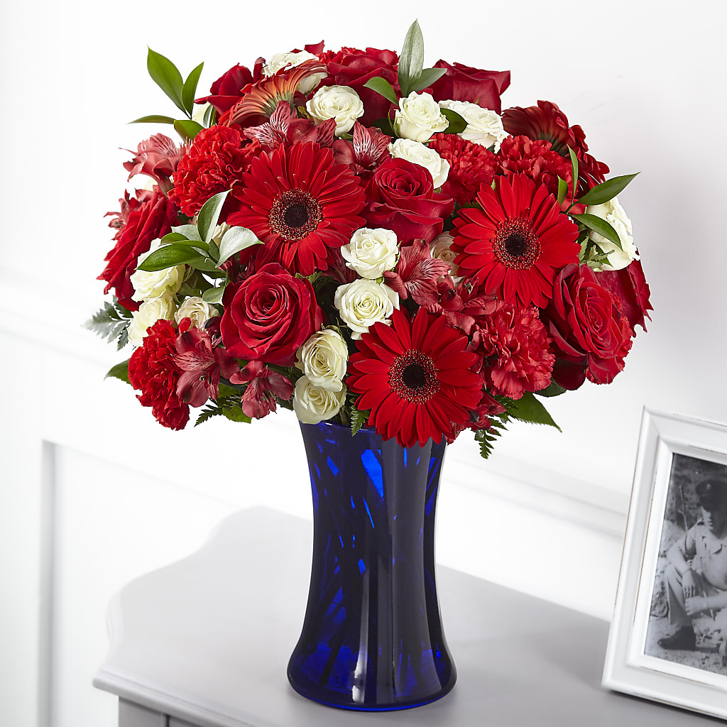 Hearts Embrace Bouquet – Jen-mor Florist Inc, Dover DE