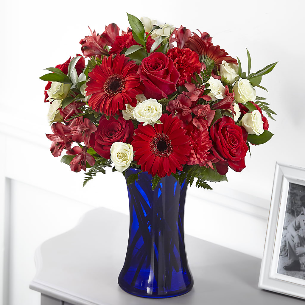 Hearts Embrace Bouquet – Jen-mor Florist Inc, Dover DE