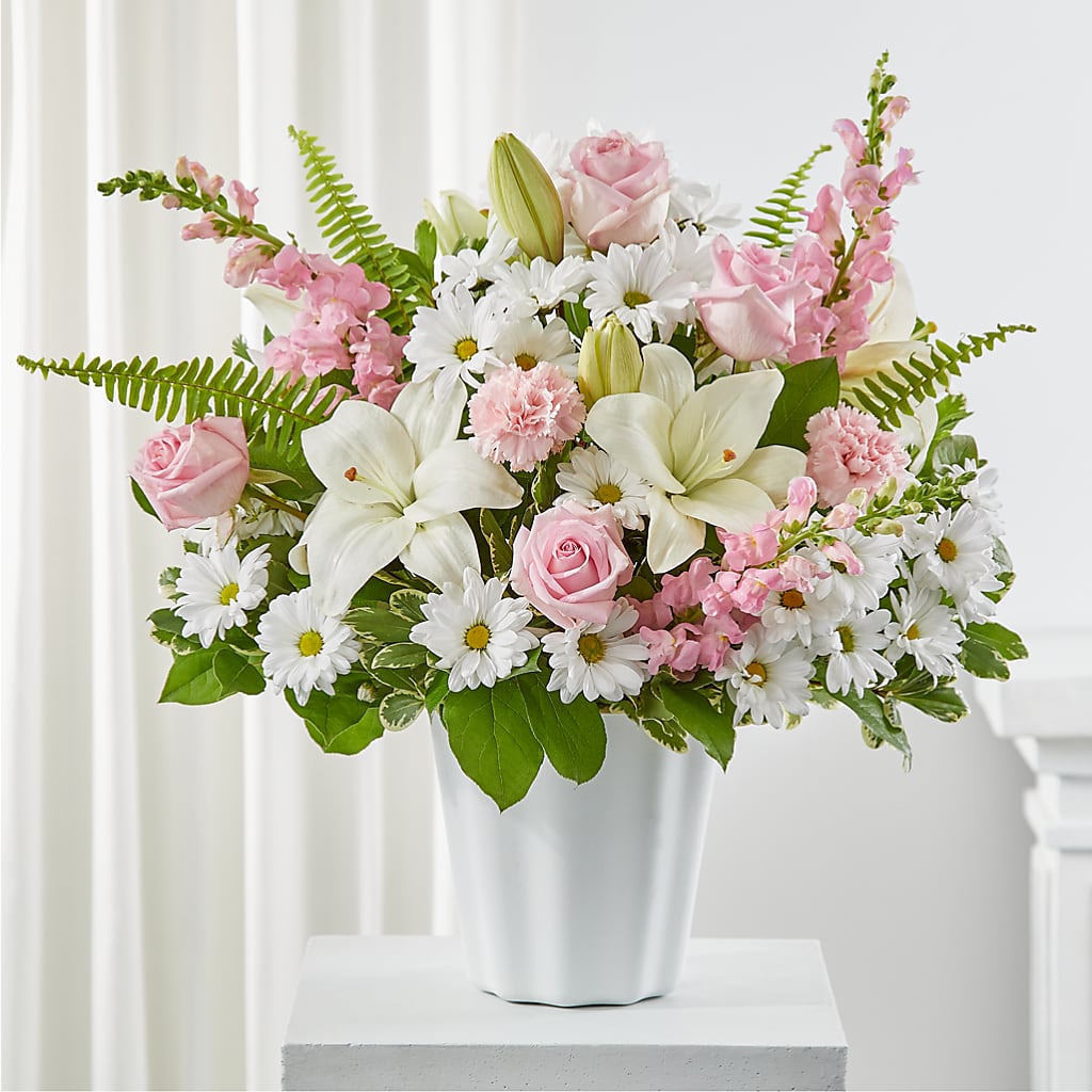 Soft Touch Tabletop Basket – Jen-mor Florist Inc, Dover DE