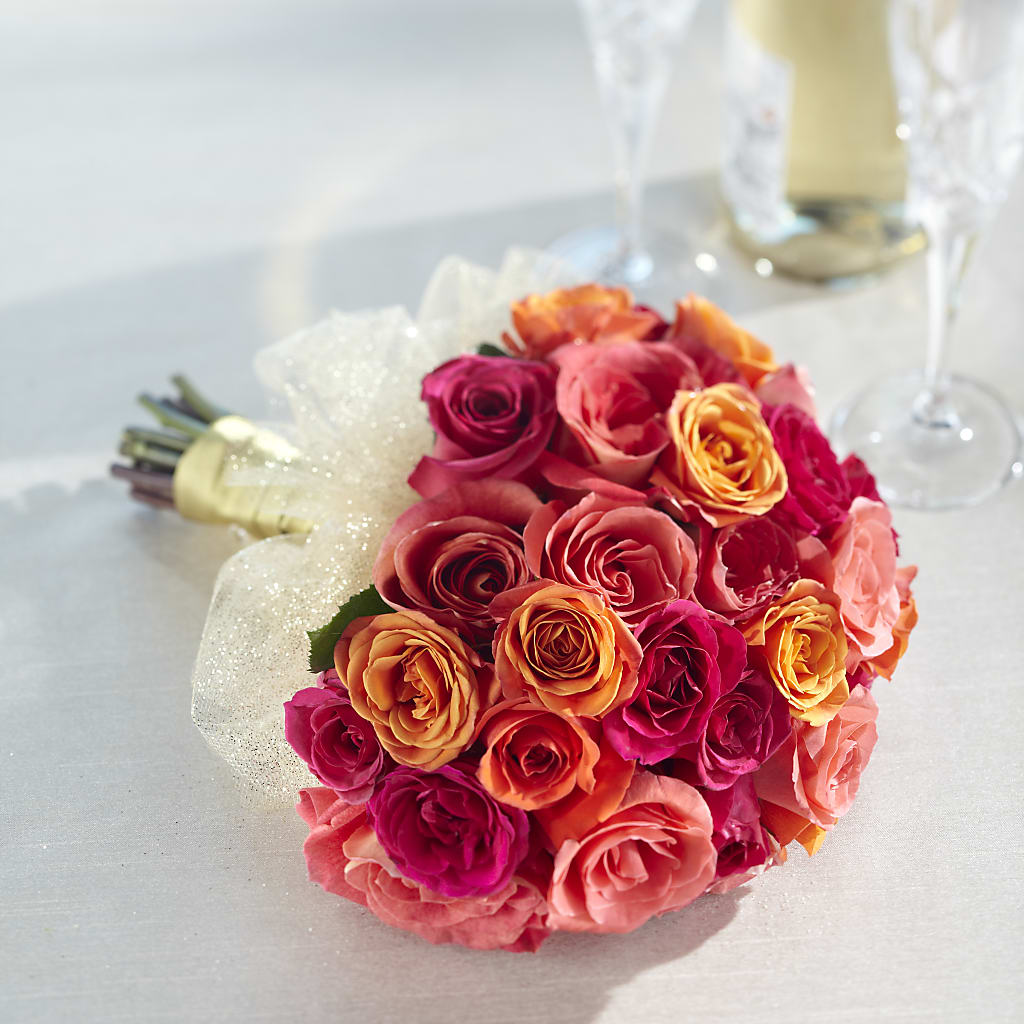 Sweet Roses Bouquet – Jen-mor Florist Inc, Dover DE