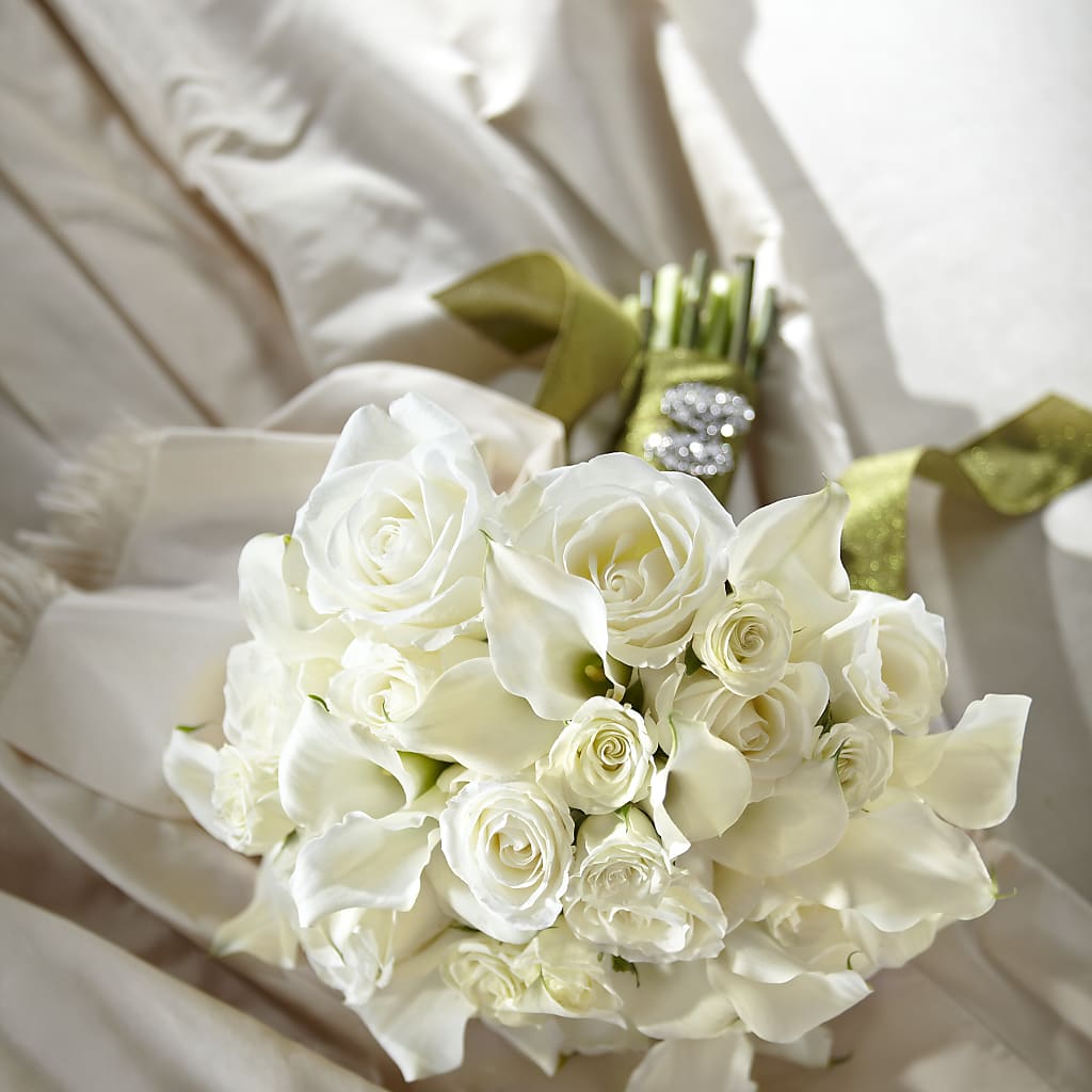Serene Highness Bouquet – Jen-mor Florist Inc, Dover DE