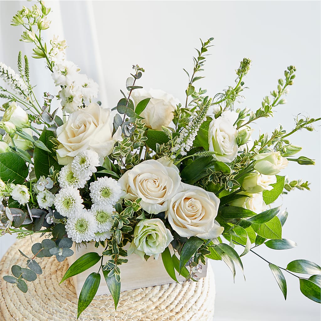 Cashmere Bouquet –  Jen-mor Florist Inc, Dover DE