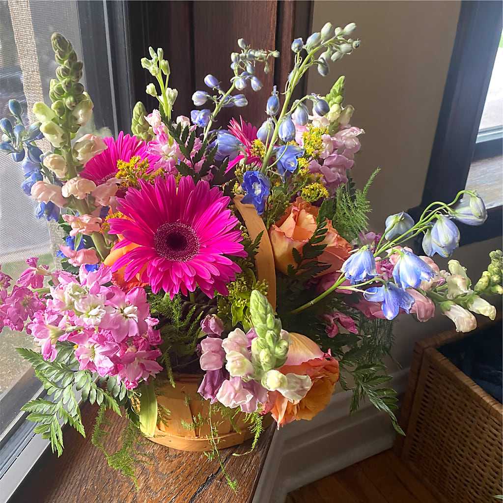 Garden of Life Basket –  Jen-mor Florist Inc, Dover DE