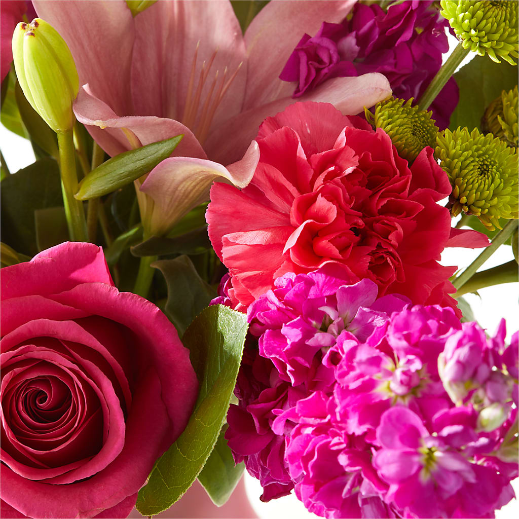 Watermelon Crush Bouquet –  Jen-mor Florist Inc, Dover DE